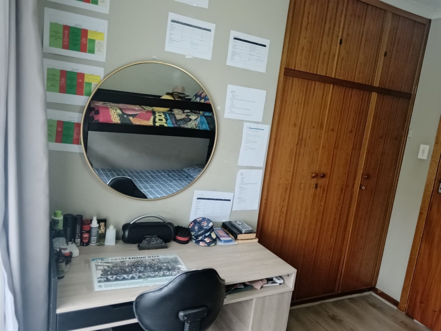 4 Bedroom Property for Sale in Beacon Bay North Eastern Cape